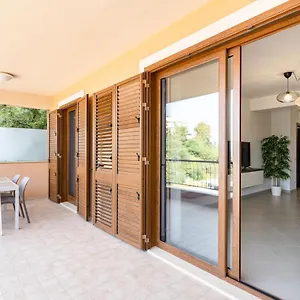Apartment Calipso Big With Sea View, Parking & Pool 