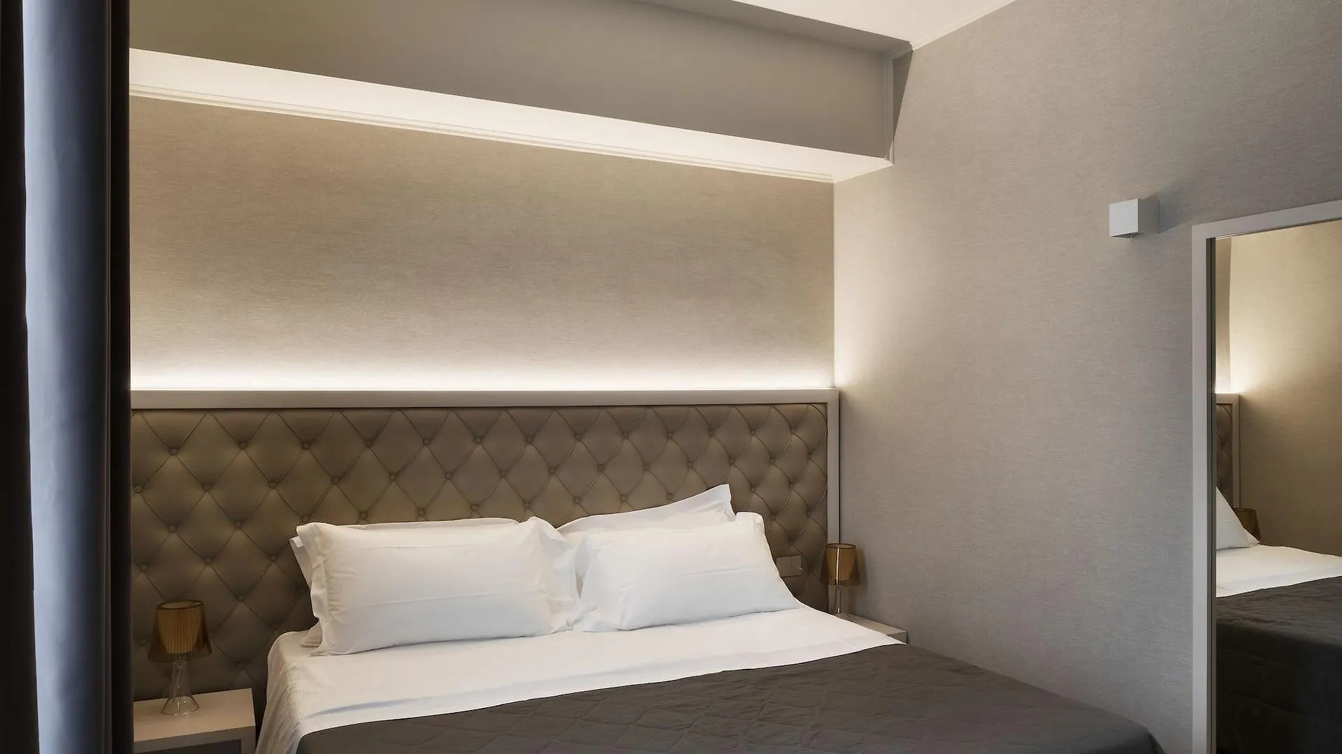 Hotel Cavour Bologna 3*,  Italien
