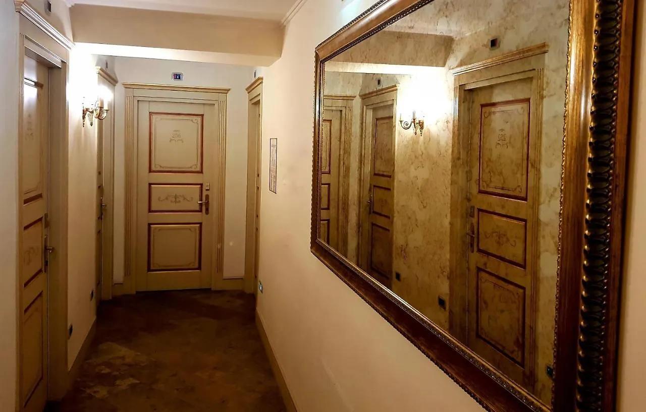 Hotel Cavour Bologna 3*,  Italien
